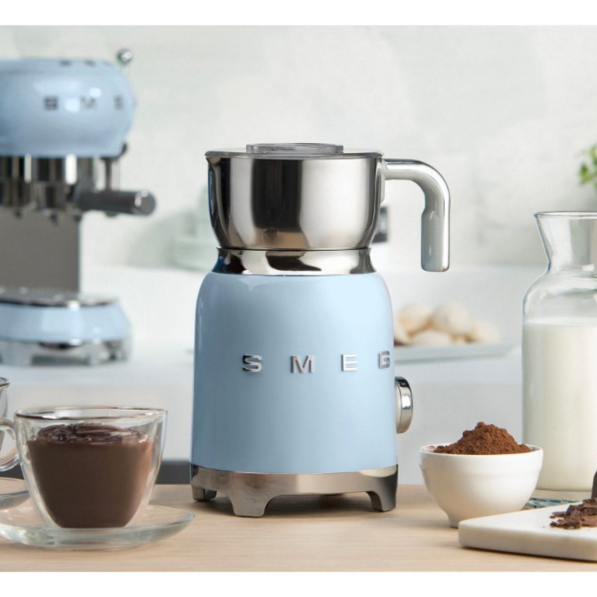 Smeg Electric Milk Frother 50's Style - Award Winning