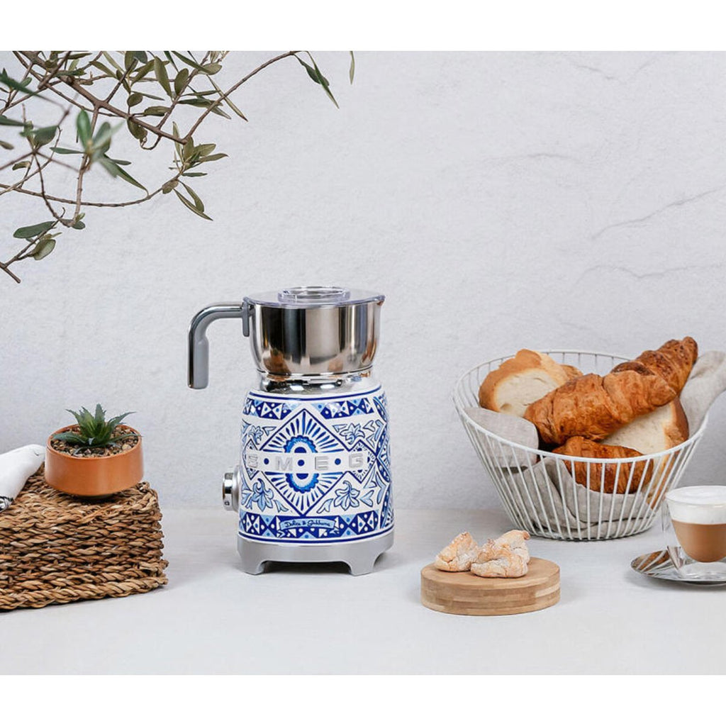 Smeg Electric Milk Frother 50's Style - Award Winning